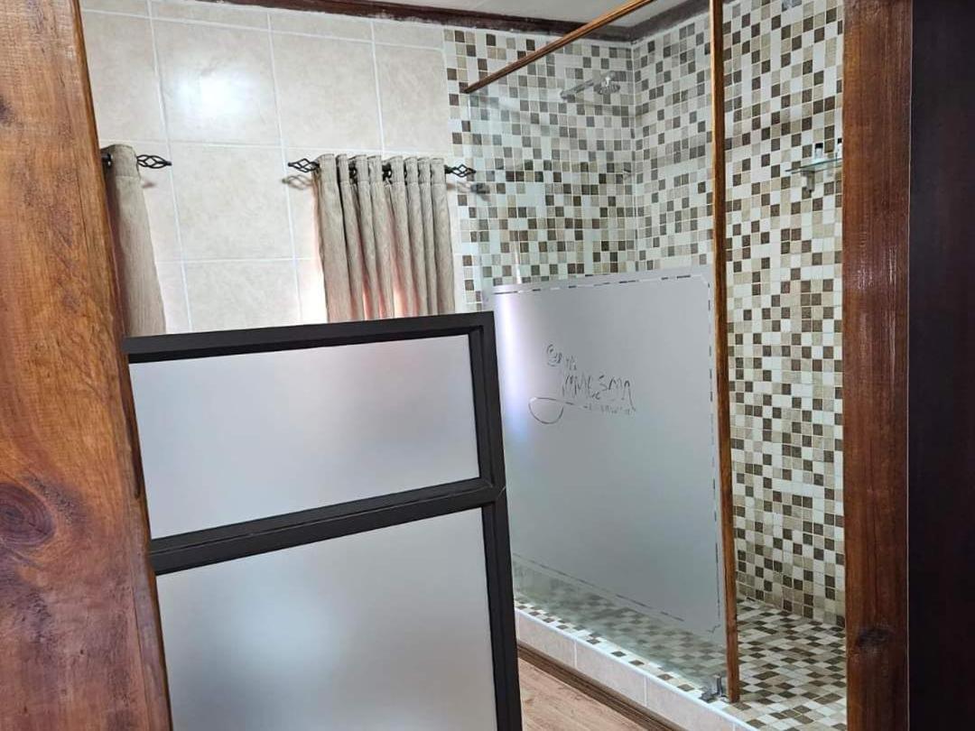 7A Jameson Guesthouse Kimberley Bilik gambar